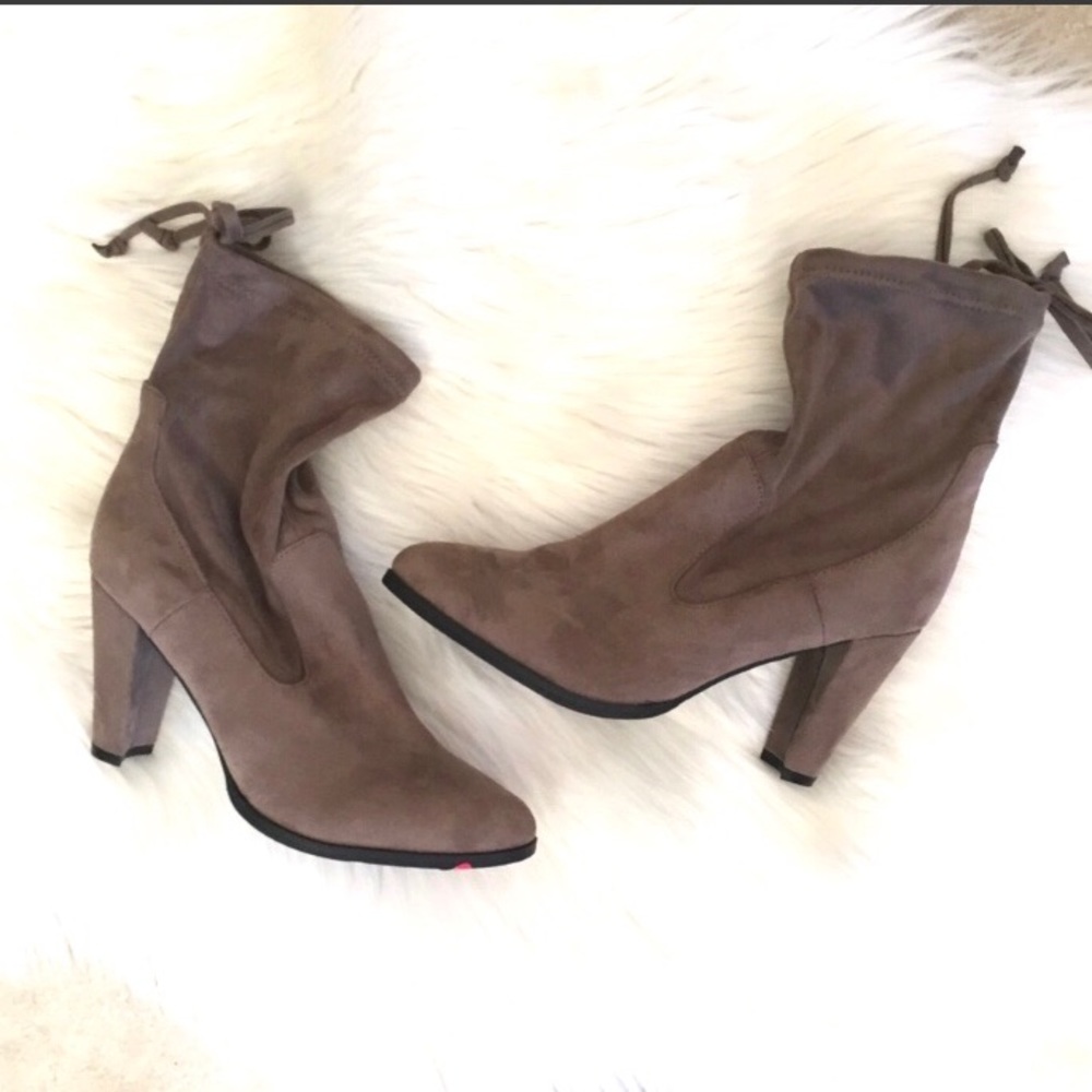 Catherine Malandrino Taupe Sorchanie Heeled Boot - Picture 5 of 6